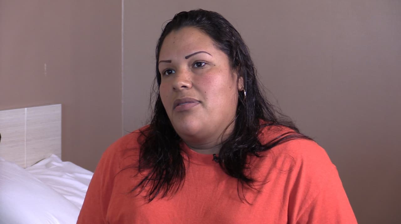 "Nada más sacamos lo que traíamos puesto, los papeles importantes pero otra cosa no”, dijo Brenda Martinez, quien como doña Catalina perdió todo.