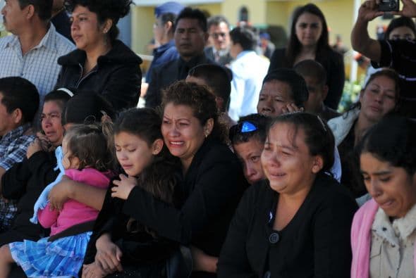 Según funcionarios federales mexicanos, los migrantes, quienes iban repartidos en dos camiones, partieron de Veracruz el 21 de agosto con la intención de pernoctar en algún poblado de Tamaulipas.