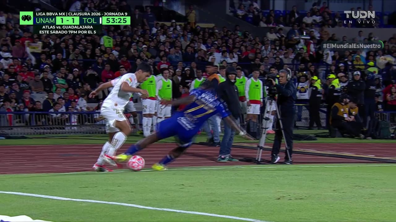 ¡De esas jugadas por las que mueres! Zaragoza se aventó tremendo túnel