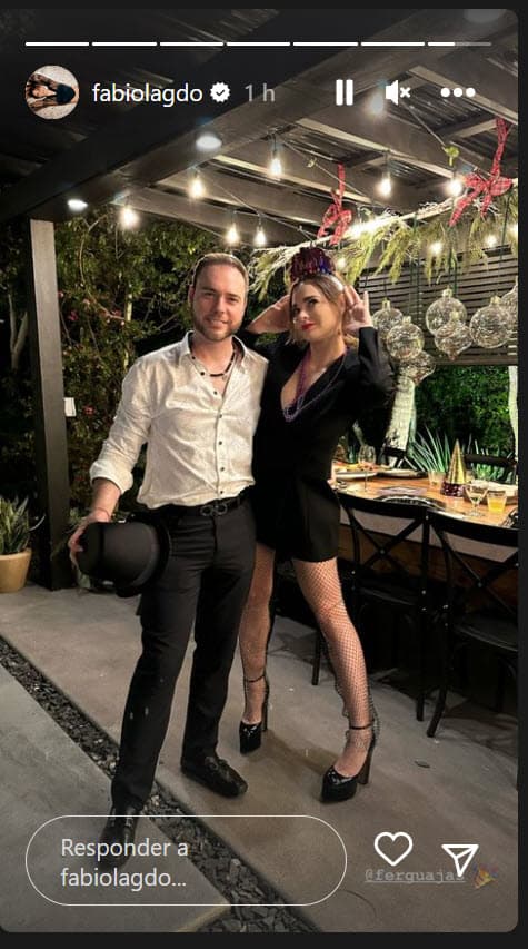 Según lo que ella y su marido compartieron en Instagram, a la fiesta de Año Nuevo los acompañaron miembros de sus familias. No queda claro si la reunión fue en su nueva residencia o acudieron a otra.