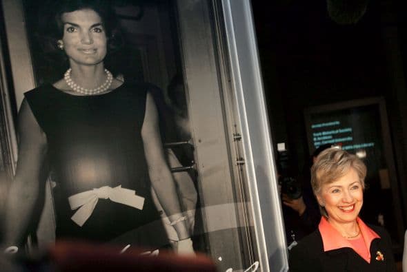 Se trata de anécdotas compiladas por escritoras e historiadoras expertas en primeras damas reunidas esta semana en la capital estadounidense en una iniciativa organizada por el Museo Nacional de Mujeres Americanas Escritoras, que ilustran las "enormes dificultades" de un cargo "importantísimo y demasiadas veces olvidado".