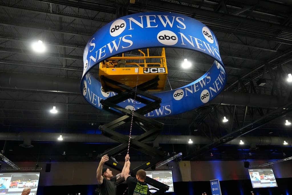 La vicepresidenta Harris y el expresidente Trump participarán en el debate del martes por la noche que organiza la cadena ABC y que se transmitirá a las 9:00 pm hora del Este.