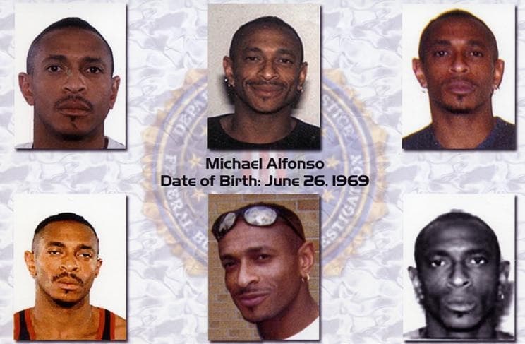 <h3 class="cms-H3-H3">Michael Alfonso</h3>
<br>En julio de 2004, el miembro de 476 de la lista de los más buscados 
<a href="https://www.fbi.gov/wanted/topten/topten-history/hires_images/FBI-476-MichaelAlfonso.jpg/view" target="_blank">fue arrestado en Veracruz, México</a> (en el occidente del país) luego de que un aviso de un programa de televisión ayudó a la agencia a lograr su arresto.