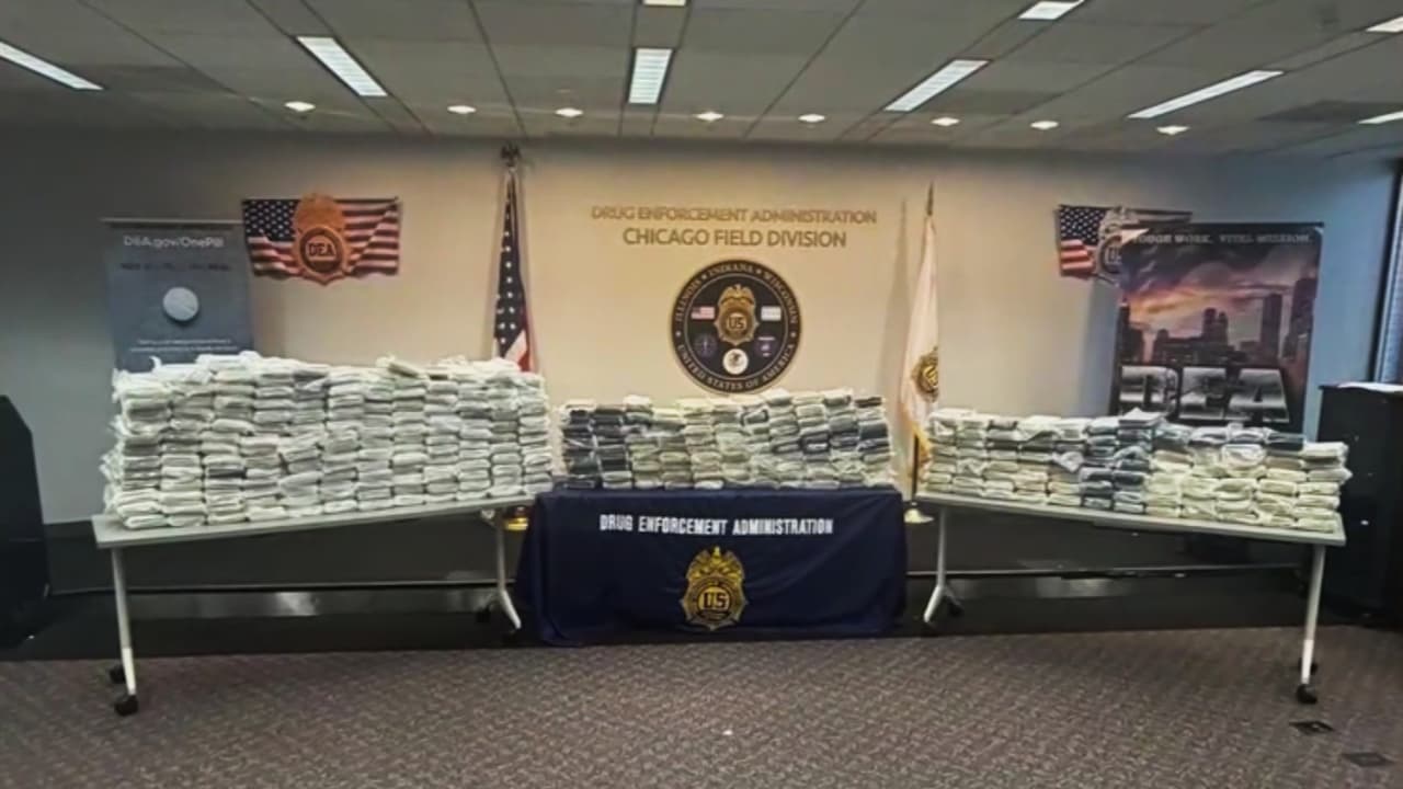 La DEA decomisa cocaína y dinero en efectivo en operativo realizado en Chicago; dos hombres fueron arrestados