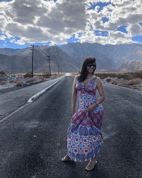 Y no solo él, ella es la expareja con la que más ha convivido Alessandra Rosaldo: “Con la que más he convivido es con la mamá de Vadhir Derbez que, incluso, ha estado con nosotros en algunas Navidades. Nos llevamos super bien, no tengo ningún problema”, dijo la cantante para la revista 
<b><a href="https://www.tvynovelas.com/mx/especiales/vadhir-derbez-guapa-mama-ella-es/" target="_blank">TVyNovelas</a></b>. 
<br>