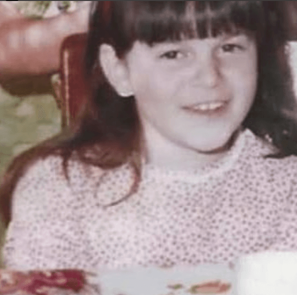 Inolvidable niña que alcanzó la fama gracias a su personalidad, sus canciones y su trágica muerte. Nació en Los Ángeles, California y hasta el momento no ha habido nadie en la música que la haya podido superar como la 'Diva de la banda'.