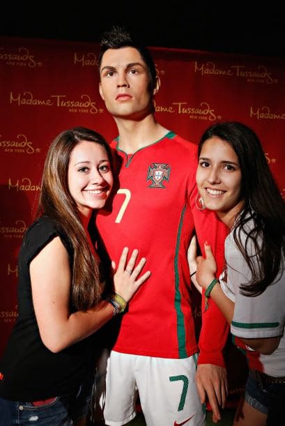 Bueno, algunas chicas se conforman con el de cera.