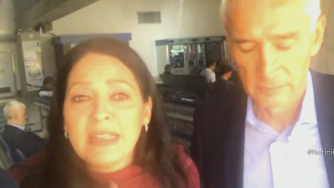 “Fueron horas muy angustiosas”: el relato de la productora del equipo de Univision Noticias que expulsó Maduro de Venezuela