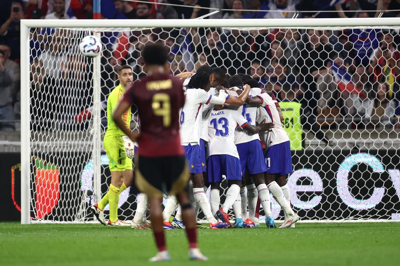 Dembelé se luce con golazo en triunfo de Francia sobre Bélgica 