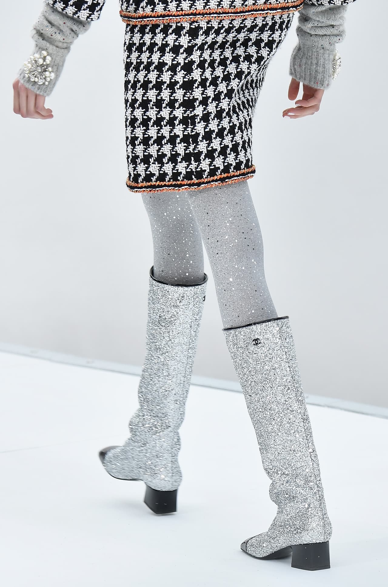 Así fue el desfile galáctico de Chanel en la temporada otoño-invierno 2017.