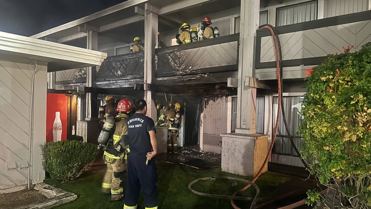 Finalmente el incendio fue extinguido, aunque varias unidades sufrieron daños como resultado del fuego. Ahora el grupo de trabajo de investigaciones de Phoenix Fire analiza lugar trabajando para determinar las causas.