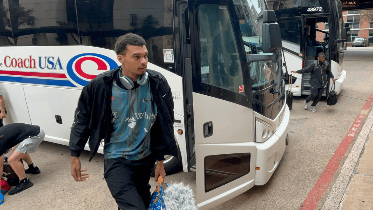 Los San Antonio Spurs llegaron a la capital de Texas para encabezar el evento especial de
<b>Spurs Week</b>, antes de tener sus juegos contra varios contrincantes este fin de semana.