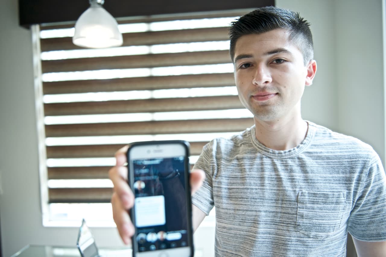 <b><a href="https://twitter.com/dantealvarado10?lang=en">Dante Alvarado</a></b>, ganador del Premio Positive Impact 2017, ha utilizado sus conocimientos en administración de empresas para generar 
<b>diversos proyectos encaminados a la educación, el emprendimiento y el desarrollo tecnológico</b>.