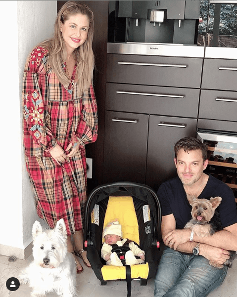 La nueva integrante de la familia Luque-Martz fue muy bien recibida por Nicandra y Tazilda, las perritas de Ingrid.