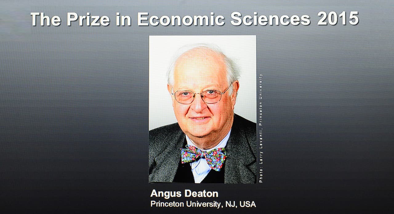 Premio Nobel de Economía para experto en pobreza