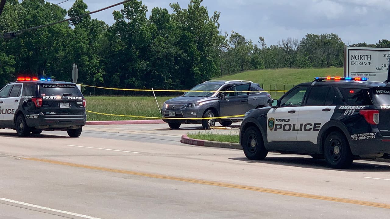 Al menos cinco personas murieron y 39 personas fueron heridas en tiroteos en EEUU este fin de semana