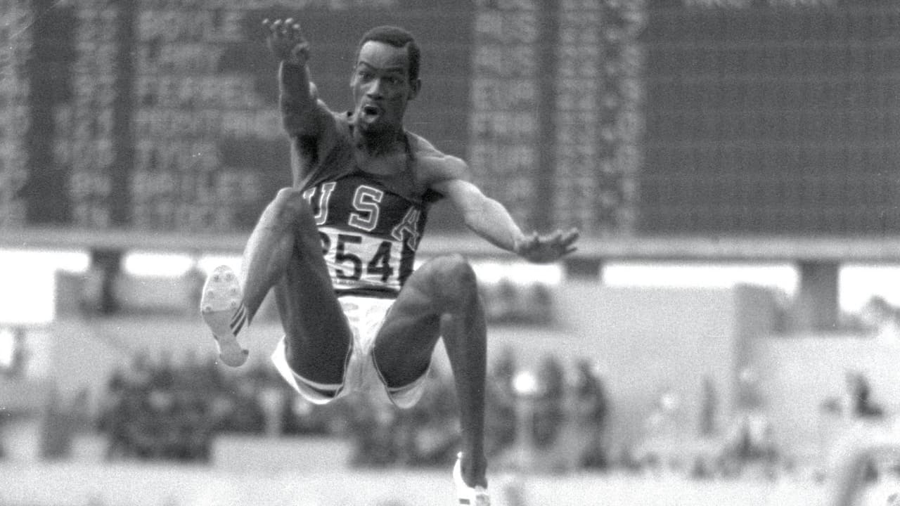 Memoria México 1968: un brinco a la eternidad, el descomunal salto de Bob Beamon