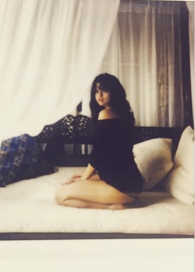 Selena Gomez viene fuerte y parece que ningún galán podrá resistirse a sus encantos.