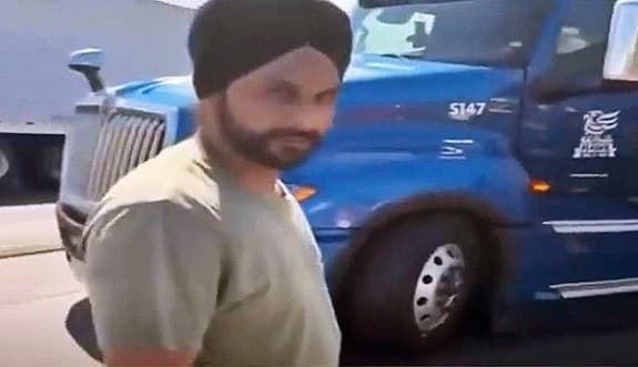 Al gobernador de Florida y al sistema judicial, le piden que en el caso contra Harjinder Singh consideren lo siguiente:
<br>- La imposición de una sentencia justa, razonable, que refleje que se trató de un accidente y no de un acto intencional, para causar daño.
<br>- Darle una segunda oportunidad después de que cumpla gran parte de la condena, a través de la libertad bajo probatoria. De esa forma, trabajaría en su rehabilitación.
<br>- Evaluar otras condenas alternativas, como la justicia restaurativa y el servicio comunitario.