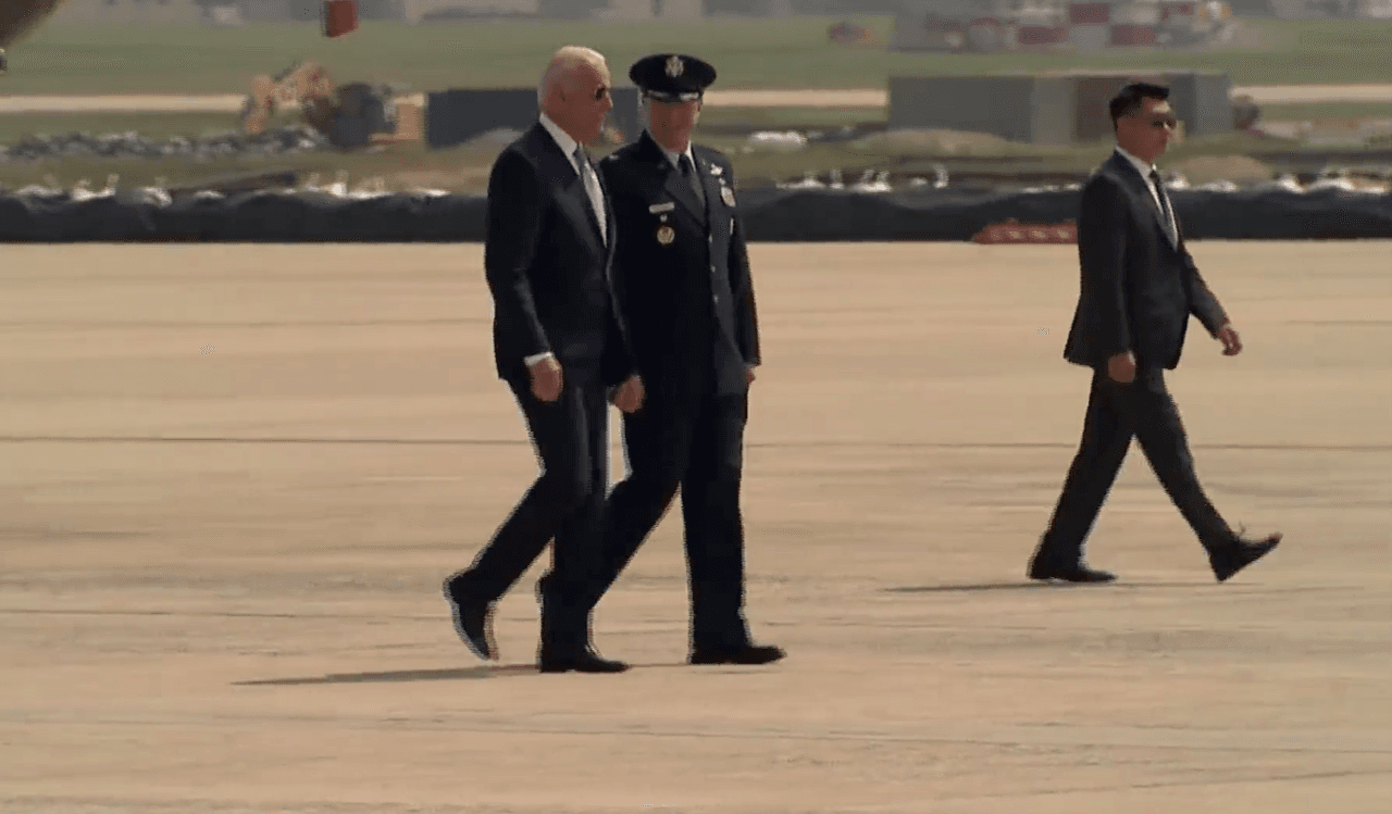 Analista consideran que el plan educativo del presidente Joe Biden incluirá el perdón de la deuda estudiantil de millones de personas en todo el país. De acuerdo a la Tesorería de Illinois, dos millones y medio de personas en el estado tienen deudas estudiantiles por unos $30 mil dólares en promedio.