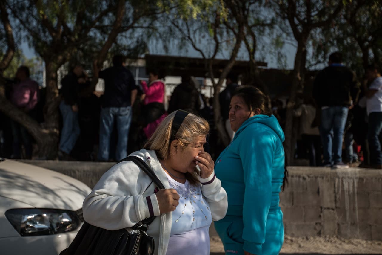 Maria Ignacia de la Cruz Salazar, 57, es de San Luis Potosí, a unas tres horas en auto de La Joya. Decidió venir a la fiesta para “salir de la rutina diaria de la casa y del aburrimiento”. Se enteró del evento por Facebook. “Vimos el video desde el primer día. Digo: ¡pues nos vamos!”. Almudena Toral