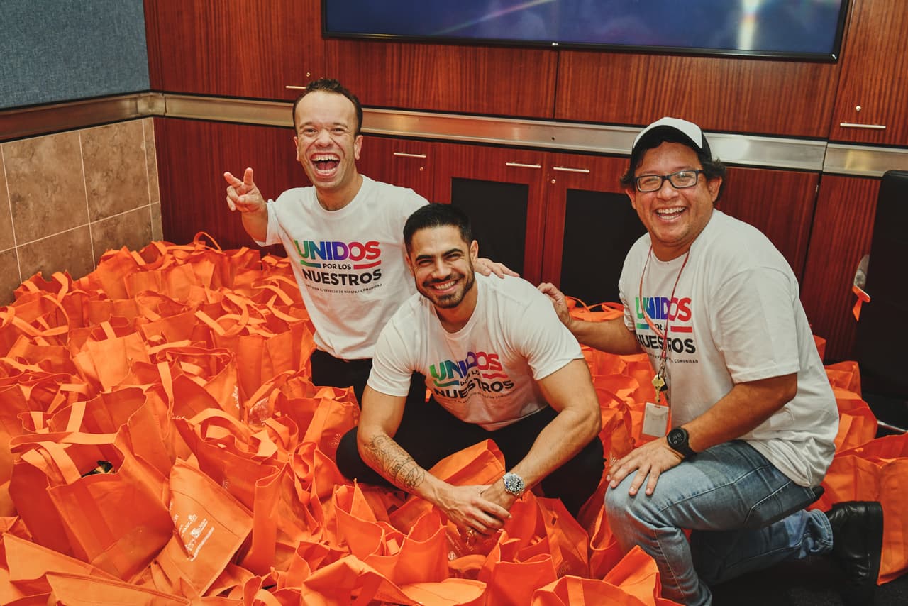 Univision Foundation brinda una mano amiga a quienes más lo necesitan. Este año, la organización siguió creciendo y brindó asistencia a más comunidades hispanas.