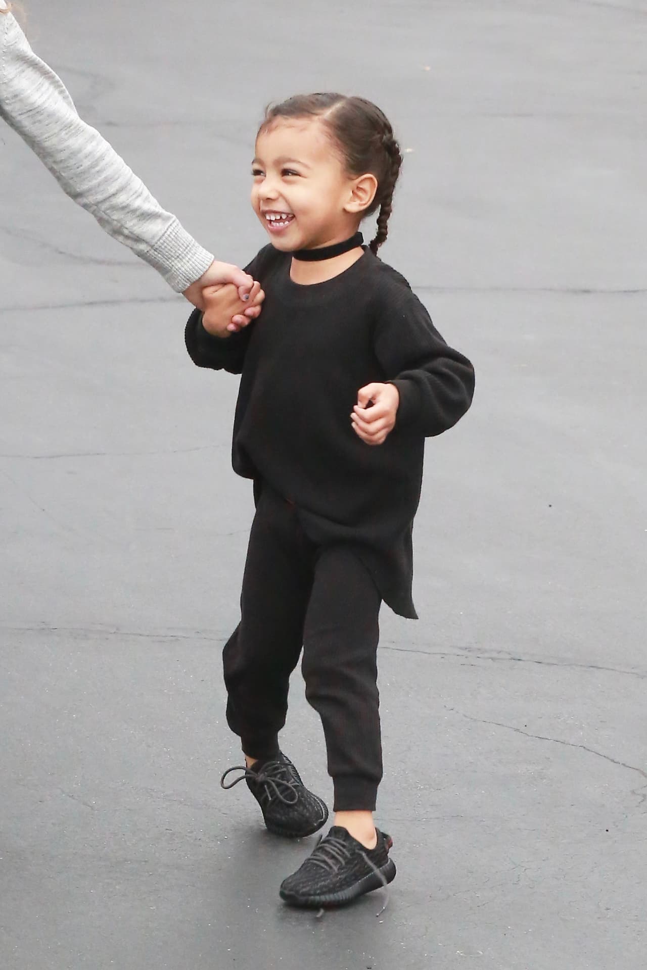 La hijita de Kanye West estaba muy feliz.