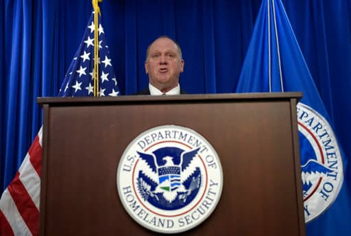 ICE planea poner más énfasis en quienes contraten a indocumentados, asegura jefe interino de la agencia