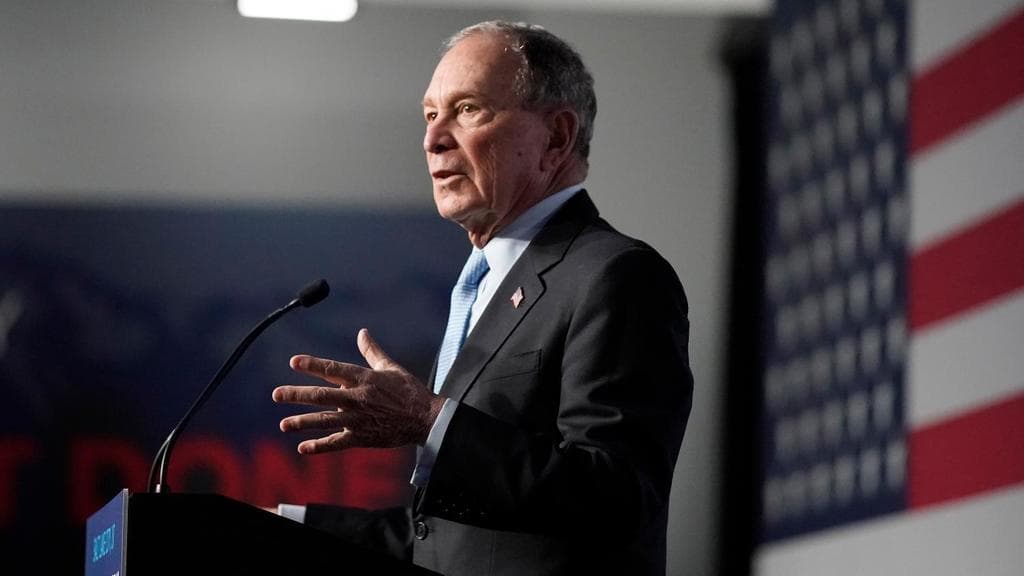 Bloomberg paga un ejército digital en California para promover su campaña, pero Twitter le impone sanciones