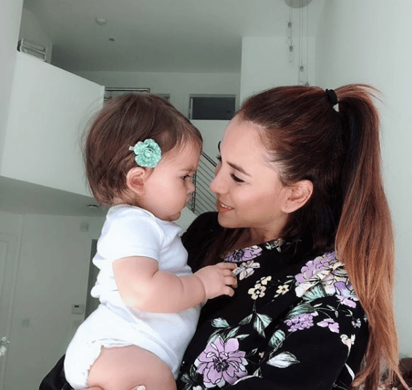 Pero así como hay tiempo para el trabajo y las fotos, también lo hay para pasar un tiempo juntas, como mamá e hija.