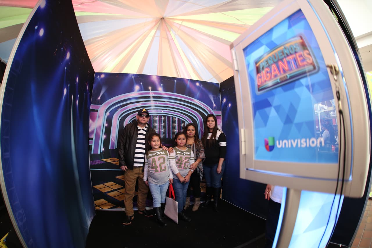 Las familias supieron lo que es estar en el escenario de Pequeños Gigantes USA.