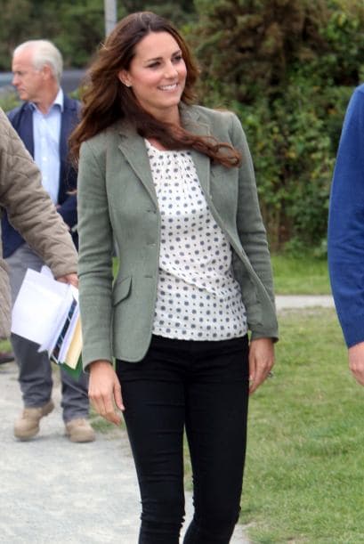 Por su parte Kate reapareció con un look súper sencillo, jeans, poco maquillaje y cabellera al natural.Mira aquí lo último en chismes.