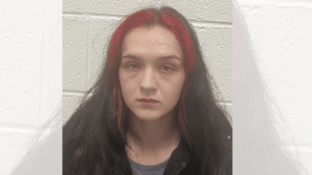 Madre de Maryland enfrenta acusaciones de asesinato tras muerte de su bebé