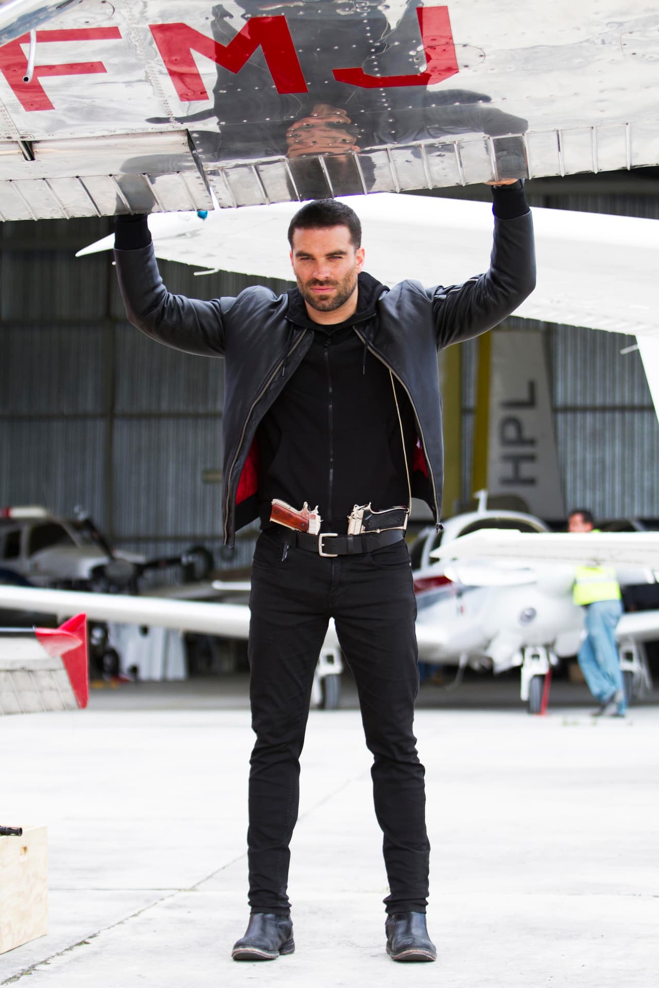 No te pierdas
<i>La piloto</i> de lunes a viernes a las 10PM/ 9C por
<b><a href="http://www.univision.com/">Univision</a></b>.