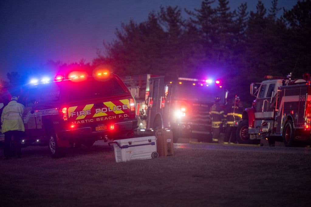 Trascendió que detectives entrevistaron a quienes llamaron al 911 para reportar los incendios y también a quienes estaban utilizando drones para captar la historia.