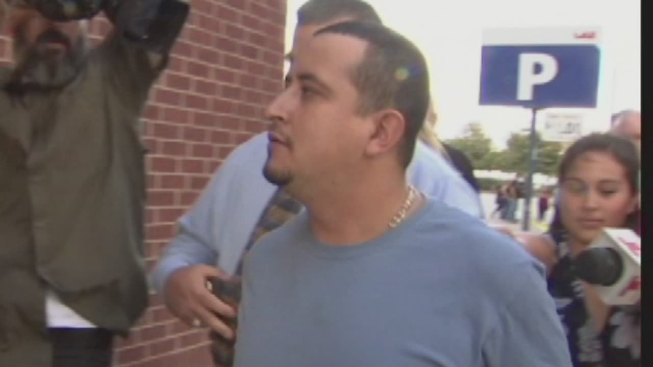 Lo acusan de venderle 4 botellas de vino a un adolescente que partió su auto en dos en Texas