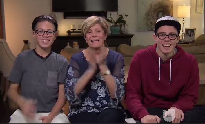 “Ahora que están más grandes, siento que los puedo soltar un poquito. Ya el trabajo está empezando y me siento feliz. Los niños también quieren que haga lo que estoy haciendo”, comentó la actriz.