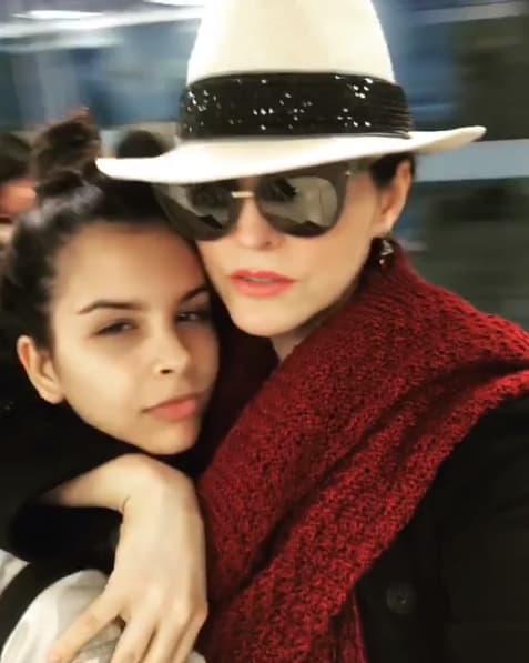 En agosto, Talina Fernández confirmó que Paula había dado positivo a covid-19 y explicó que los síntomas los tuvo cuando regresó de un viaje a Acapulco al que fue con su novio. Ahora, con sus declaraciones, Paula no deja claro si terminó la relación o atraviesan por una crisis.
<br>