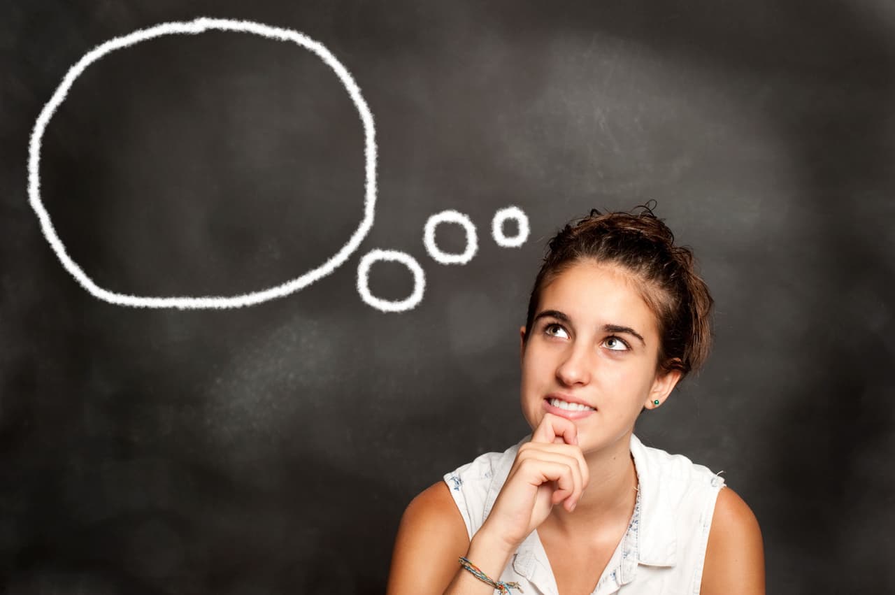 Sin embargo, alrededor del ciclo del eclipse, hacia finales de enero, es posible que surjan situaciones que podrían hacerte dudar del amor de otra persona. No te dejes llevar por ideas negativas que lo único que causan es depresión y tristeza. Los aspectos planetarios en tu entorno astral son positivos así que si estabas temeroso pensando tener algún problema de enfermedad puedes estar más tranquilo y no adelantarte a los acontecimientos.