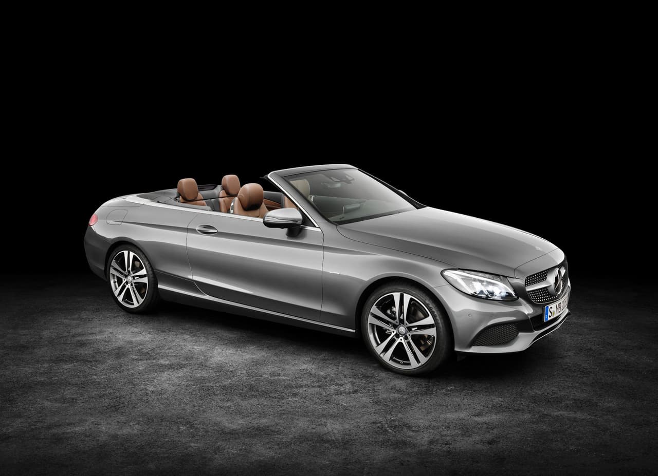 El Mercedes-Benz C300 Cabriolet replica las líneas de Clase S Cabriolet