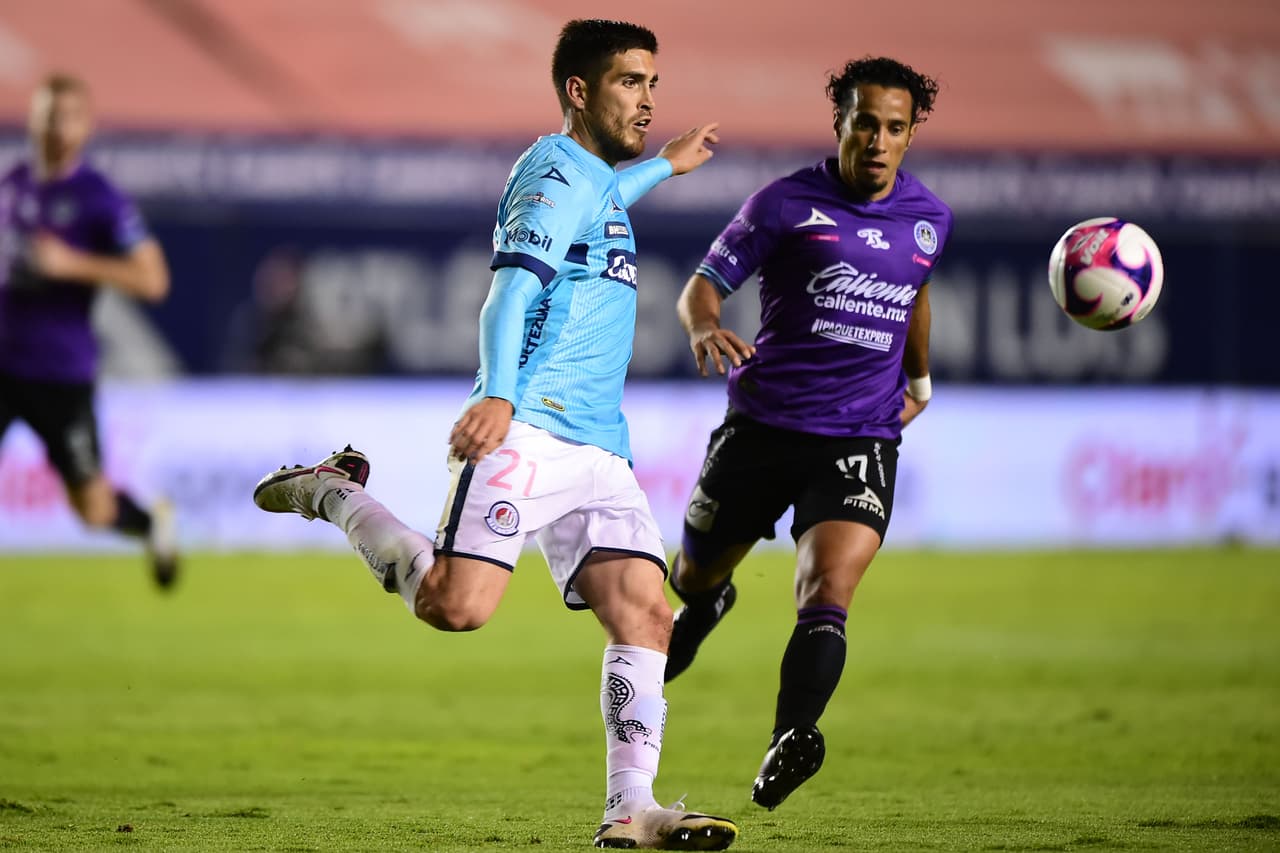 Con triplete de Camilo Sanvezzo, gol de Aristeguieta y gol de Luis Mendoza, Mazatlán cnisgue una histórica goleada sobre el Atlético San Luis.