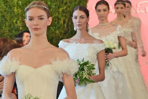 Si ya estás preparando tu boda, mira los mejores vestidos que presentaron en el Fashion Week para novias con las tendencias del próximo año.