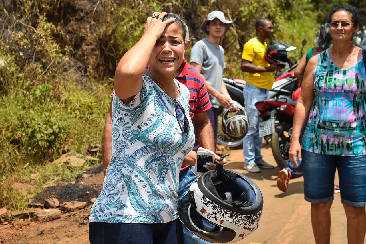 Sube a 40 la cifra de muertos por colapso de represa minera en Brasil
