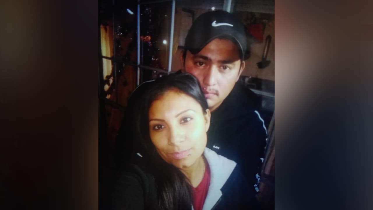 Roberto Aguilar, esposo de Zapata López, dijo a Univision 45 que la mujer se ha comunicado en dos ocasiones con él y que asegura que está en la cárcel de Mykawa.