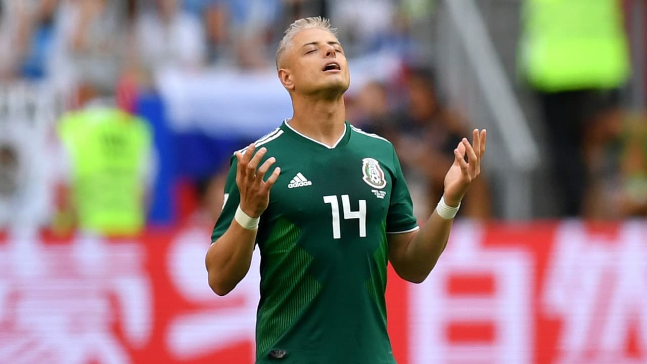 Chicharito’ siguió su fuerte enfrentamiento en Twitter con un exseleccionado nacional 