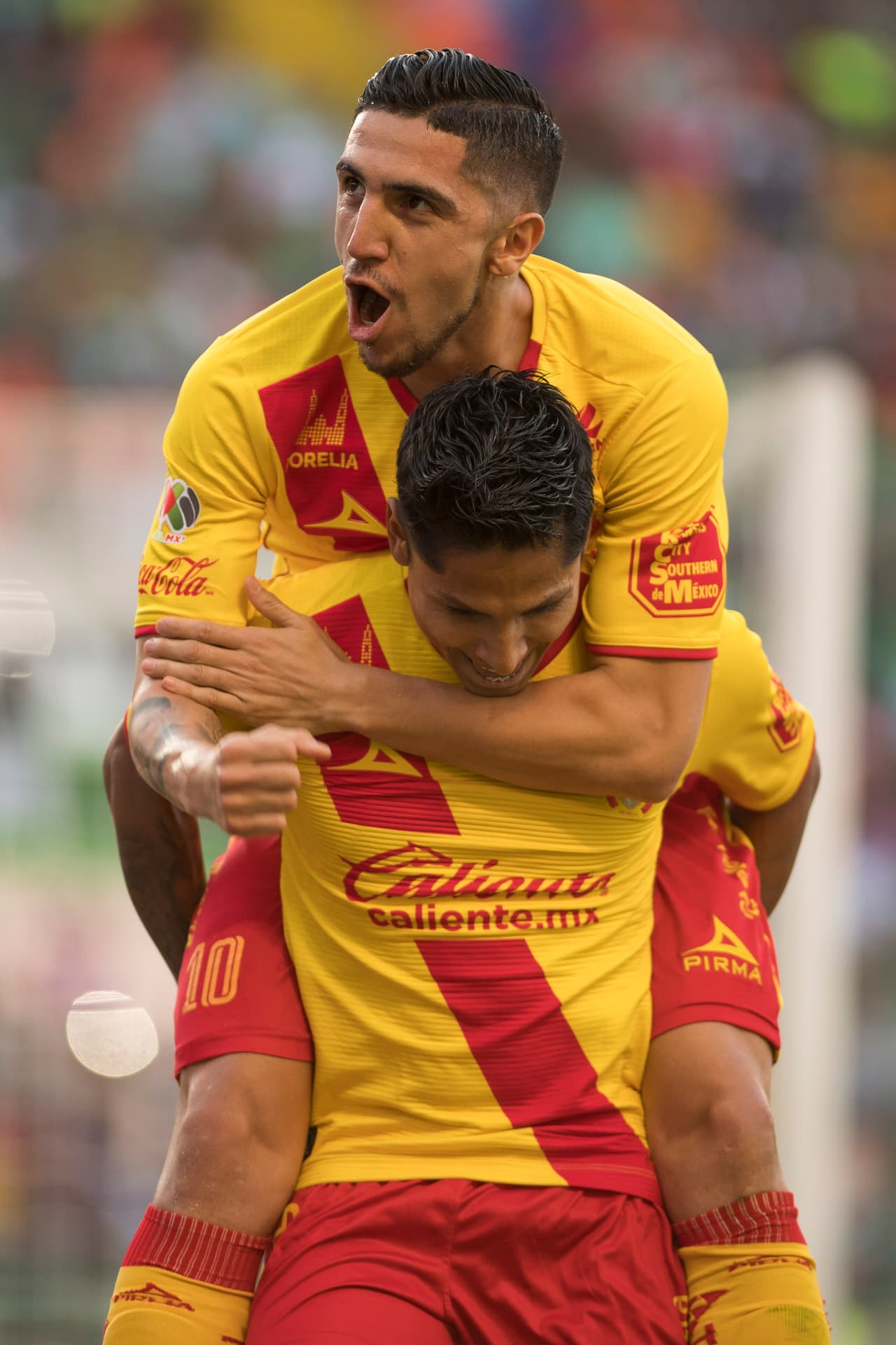 06 Morelia: 23 puntos producto de 7 victorias, 2 empates y 5 derrotas con 20 goles a favor y 19 en contra.