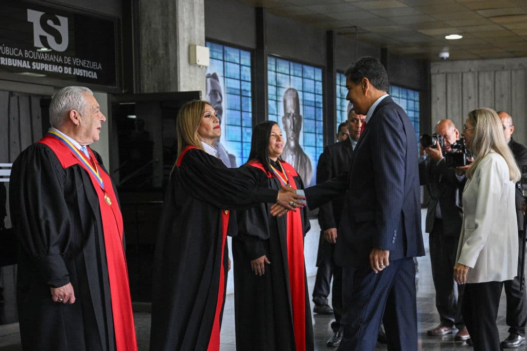 El Tribunal Supremo aceptó tramitar el recurso de Maduro.