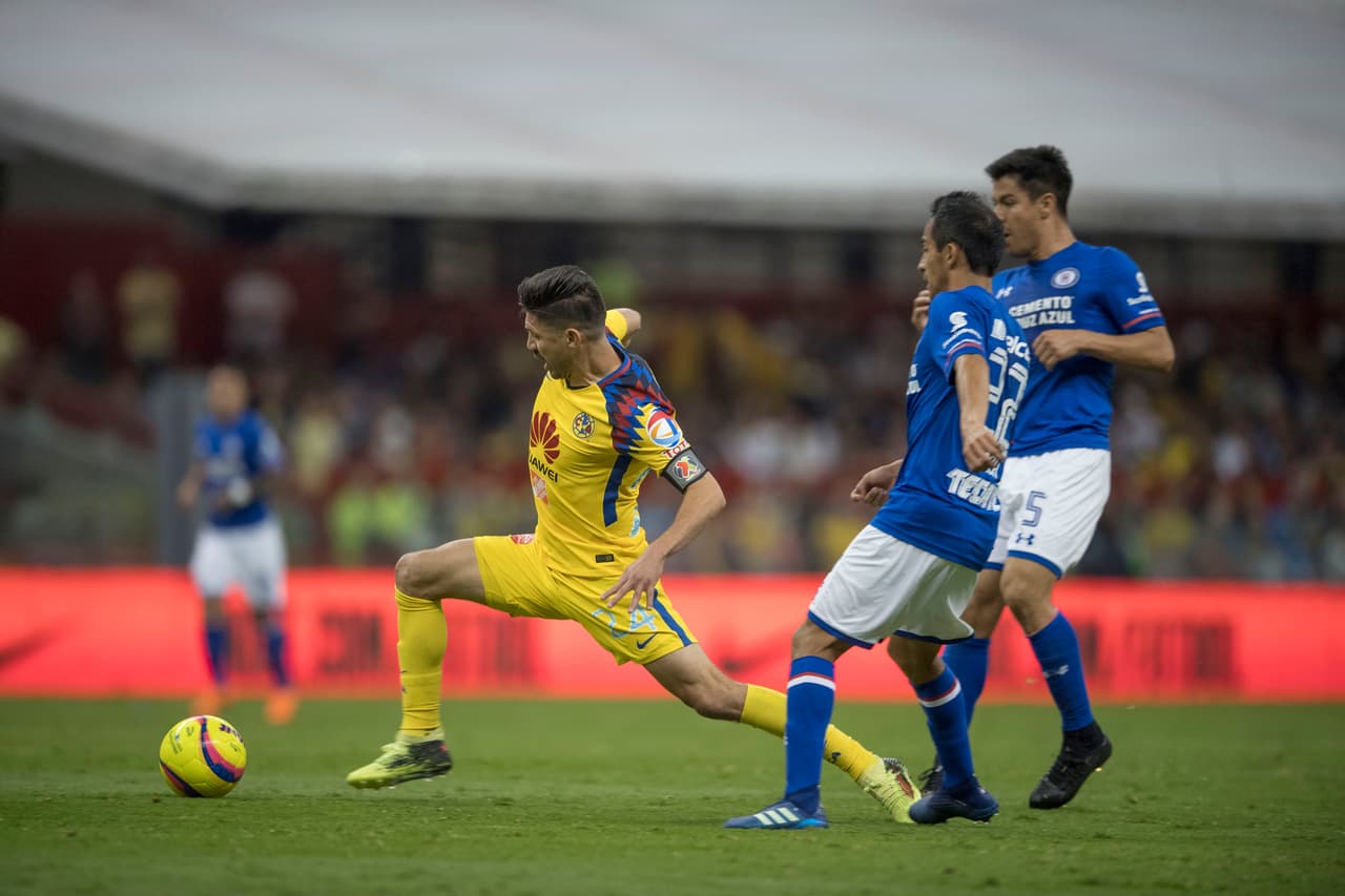 Las Águilas se volcaron al ataque y controlaron las acciones en los siguientes minutos. Fueron múltiples las llegadas de los emplumados.