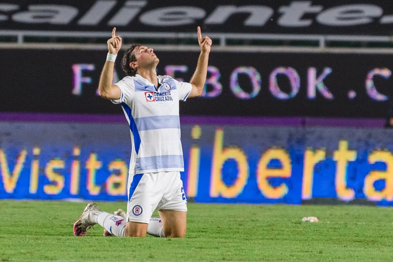 Cruz Azul emparejó los cartones a los 15’ del juego.