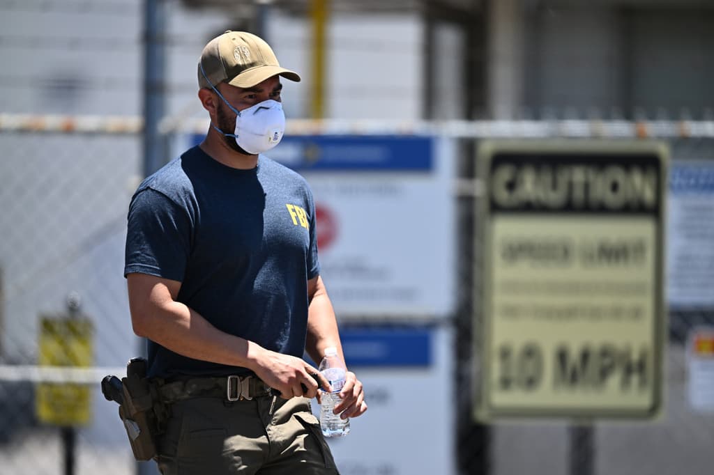 Según la Agencia de Protección Ambiental de Estados Unidos, la exposición puede provocar problemas respiratorios graves, afectaciones neurológicas e irritación de piel, ojos y garganta.